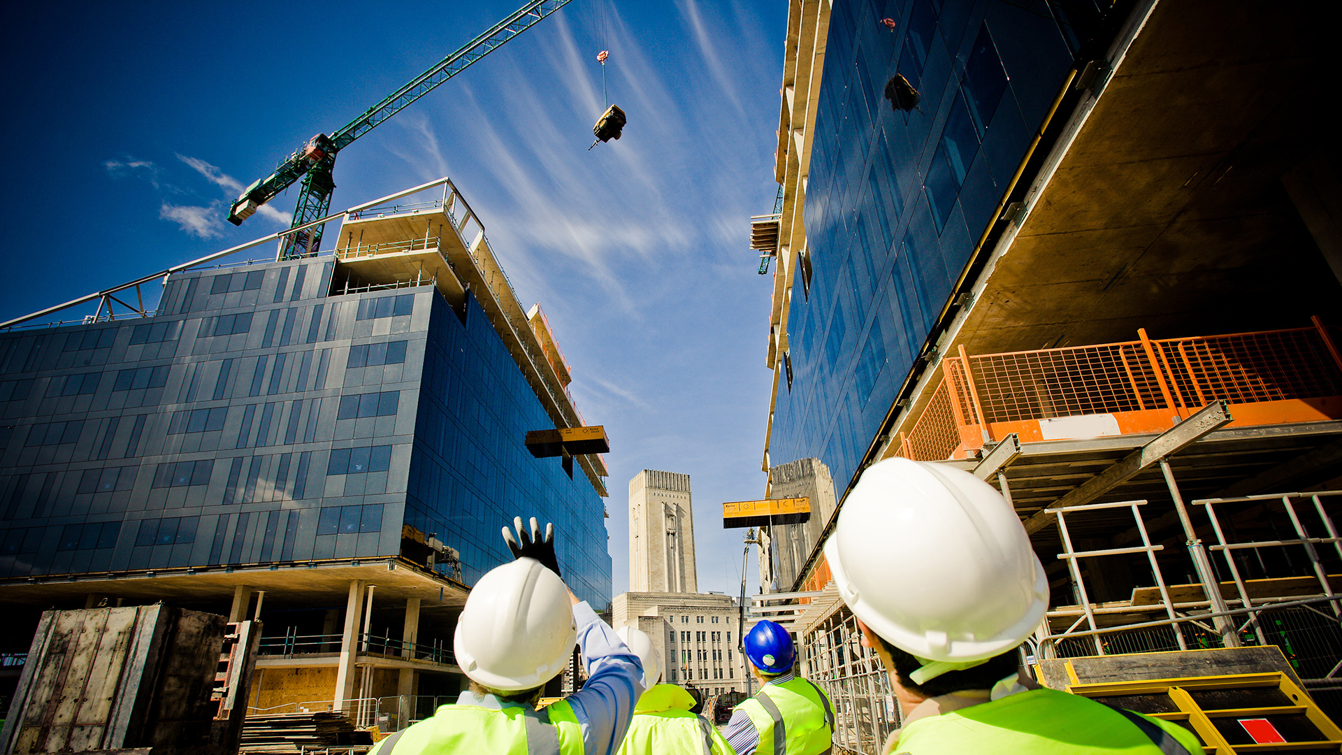 Benefits of Hiring Building Contractors Surrey