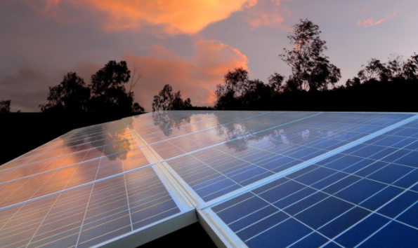 Solar Panels: Do They Work at Night and in Cloudy Weather?