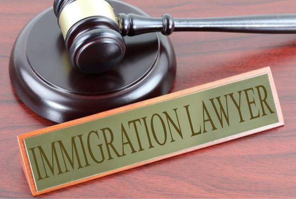 4 Advantages Of Hiring A Local Melbourne Migration Lawyer
