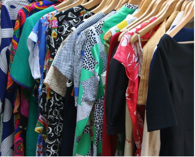 Why is Wholesale Apparel Business Beneficial? What Are Some Of Its Pitfalls?